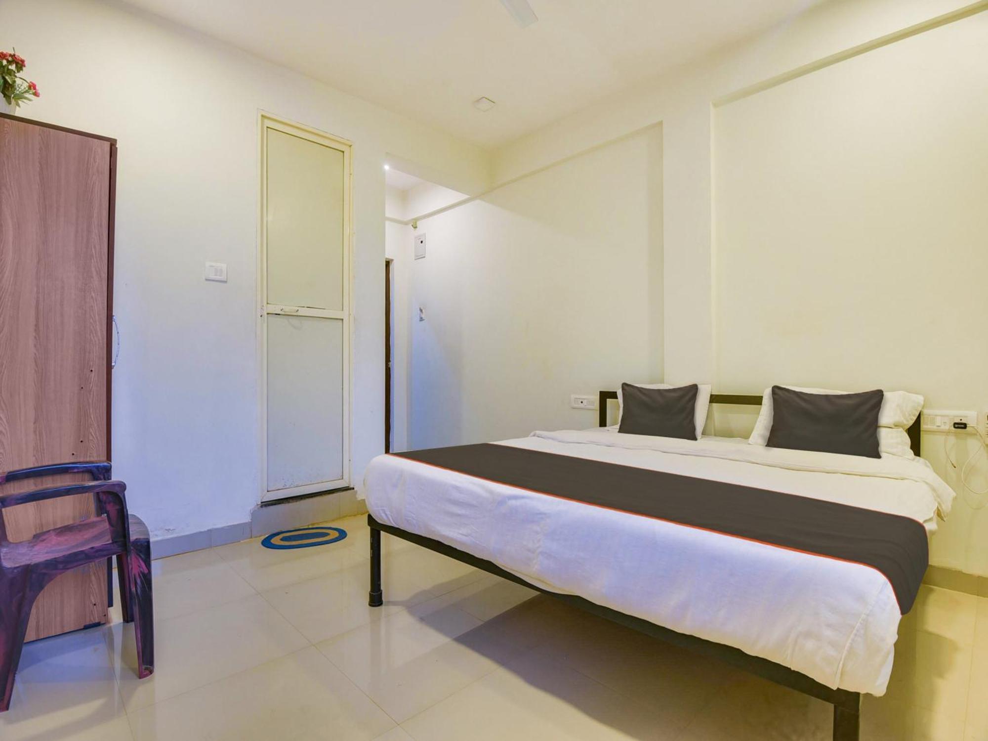 Collection O Morjim Sea Wave Hotel Exterior photo
