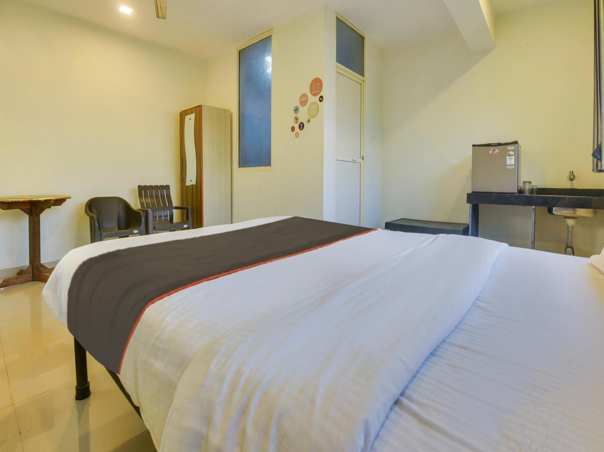 Collection O Morjim Sea Wave Hotel Exterior photo